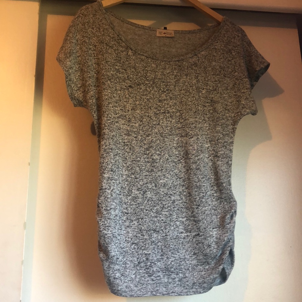 🦄Gray sweater top - Picture 2 of 4